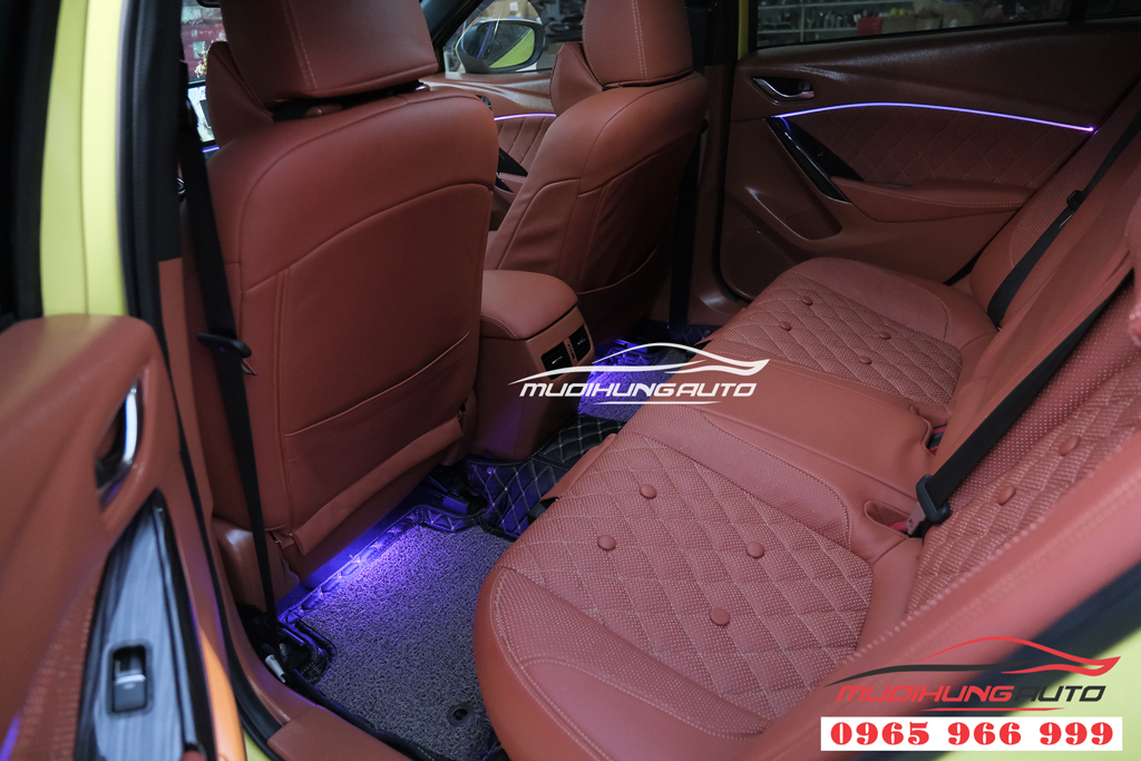 Mazda 6 độ LED nội thất cao cấp