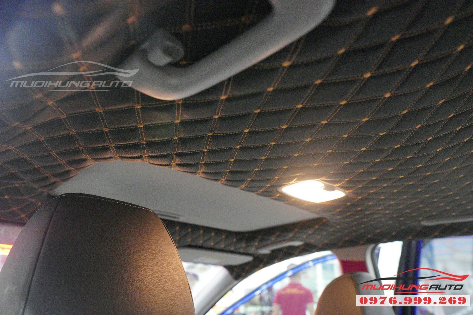 Hyundai Kona sang trọng hơn với bọc trần 5D 02