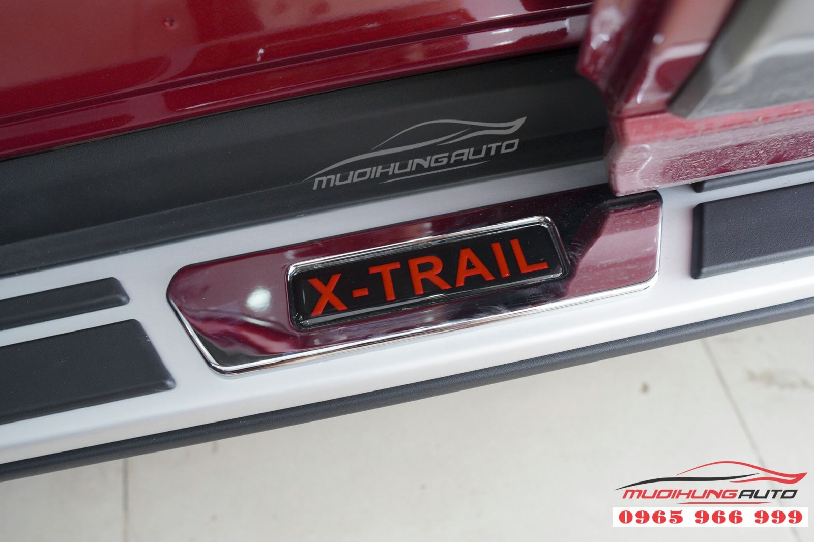 Lắp bệ bước chân chính hãng cho Nissan X-trail 03