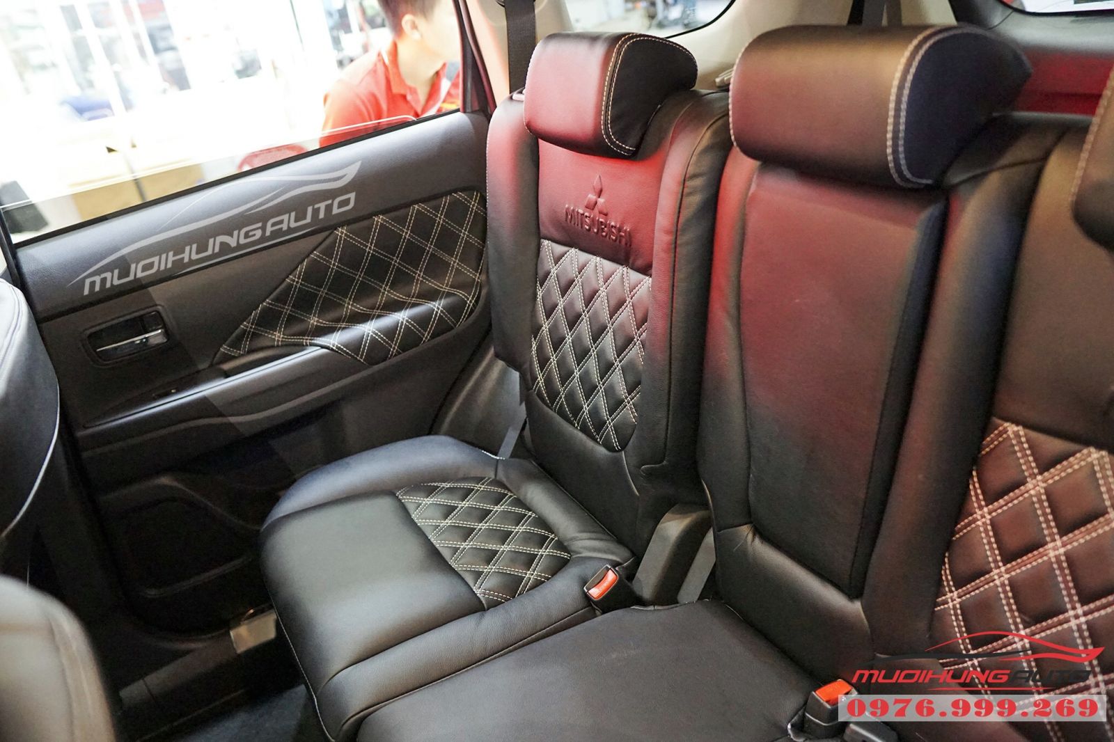 Mitsubishi Outlander bọc ghế cao cấp giá rẻ tại TPHCM 06
