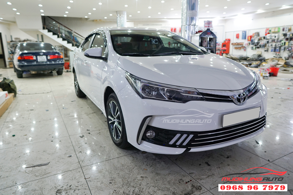 Thay led cản Toyota Altis 2019