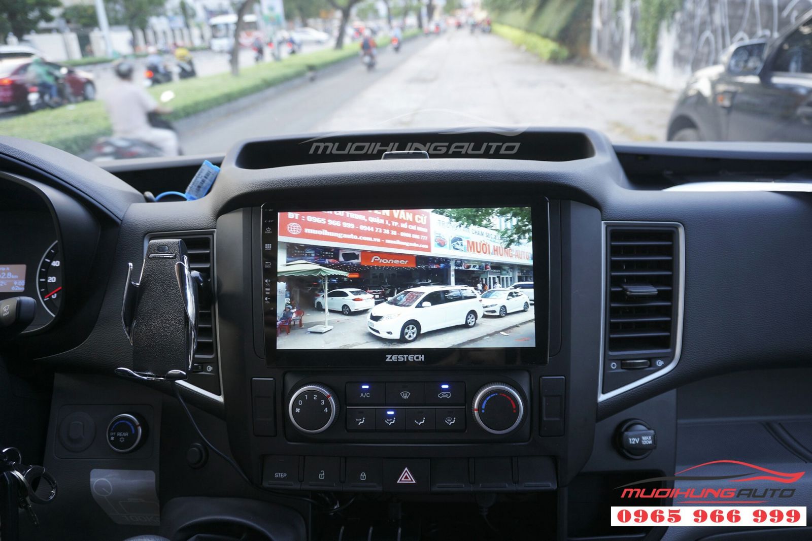  Lắp màn hình DVD Zestech Z500 cho Hyundai Solati 04