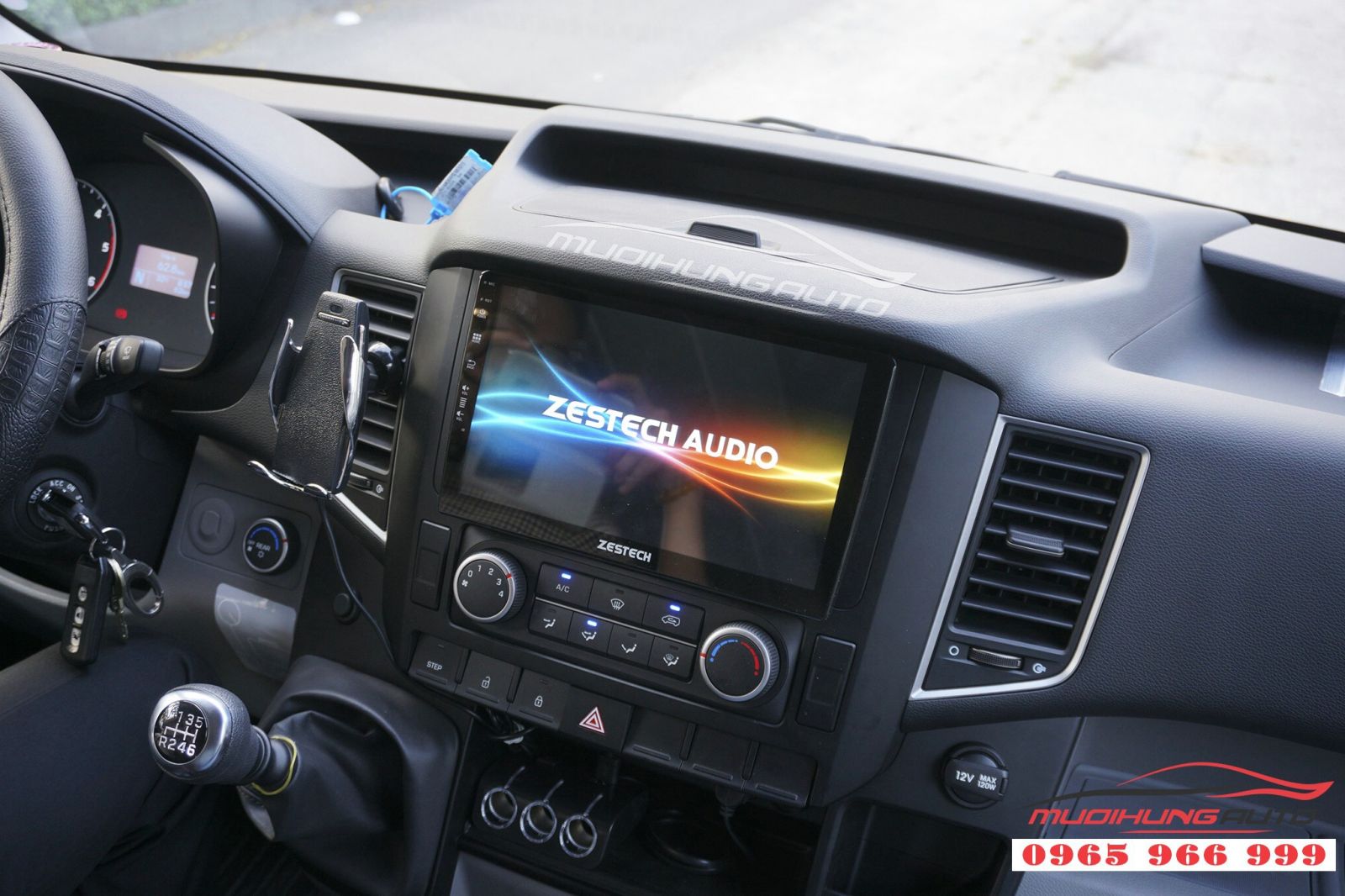  Lắp màn hình DVD Zestech Z500 cho Hyundai Solati 05